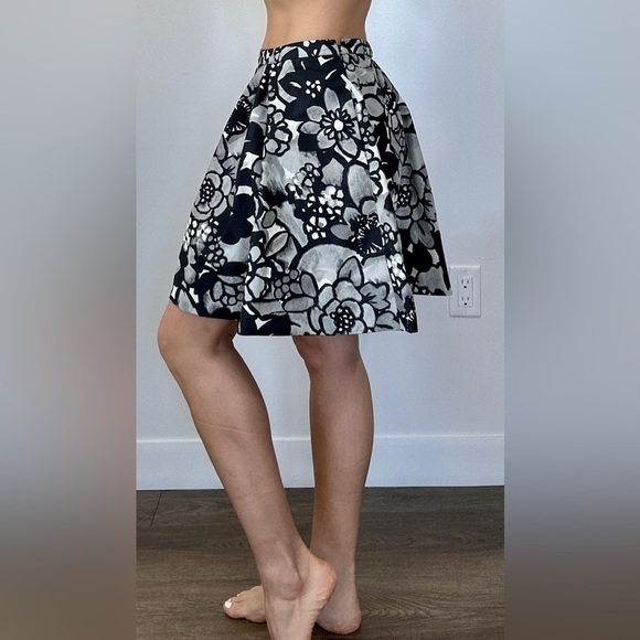 Moschino Cheap&Chic A-Line Skirt Black Gray Floral Rosetta Print Knee Length - Picture 3 of 10
